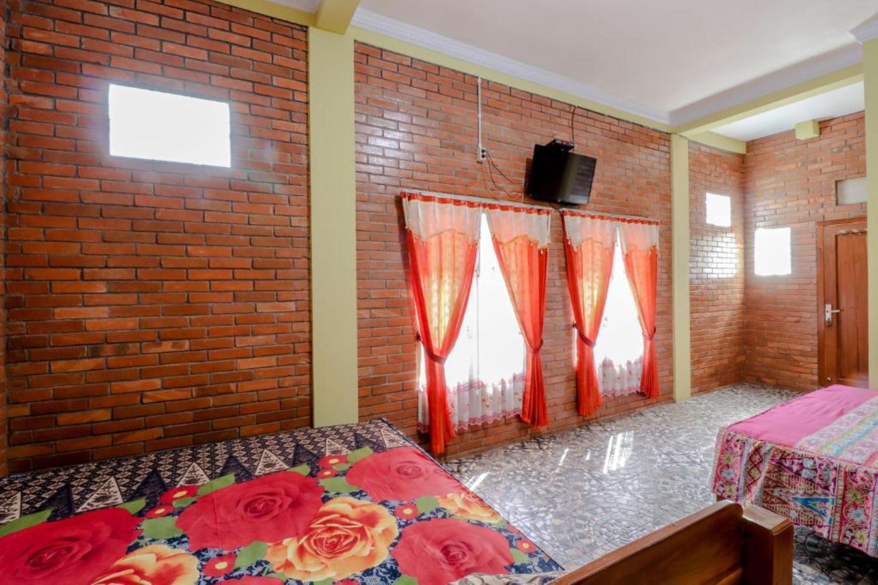 Penginapan Barokah Kemadang Exterior photo