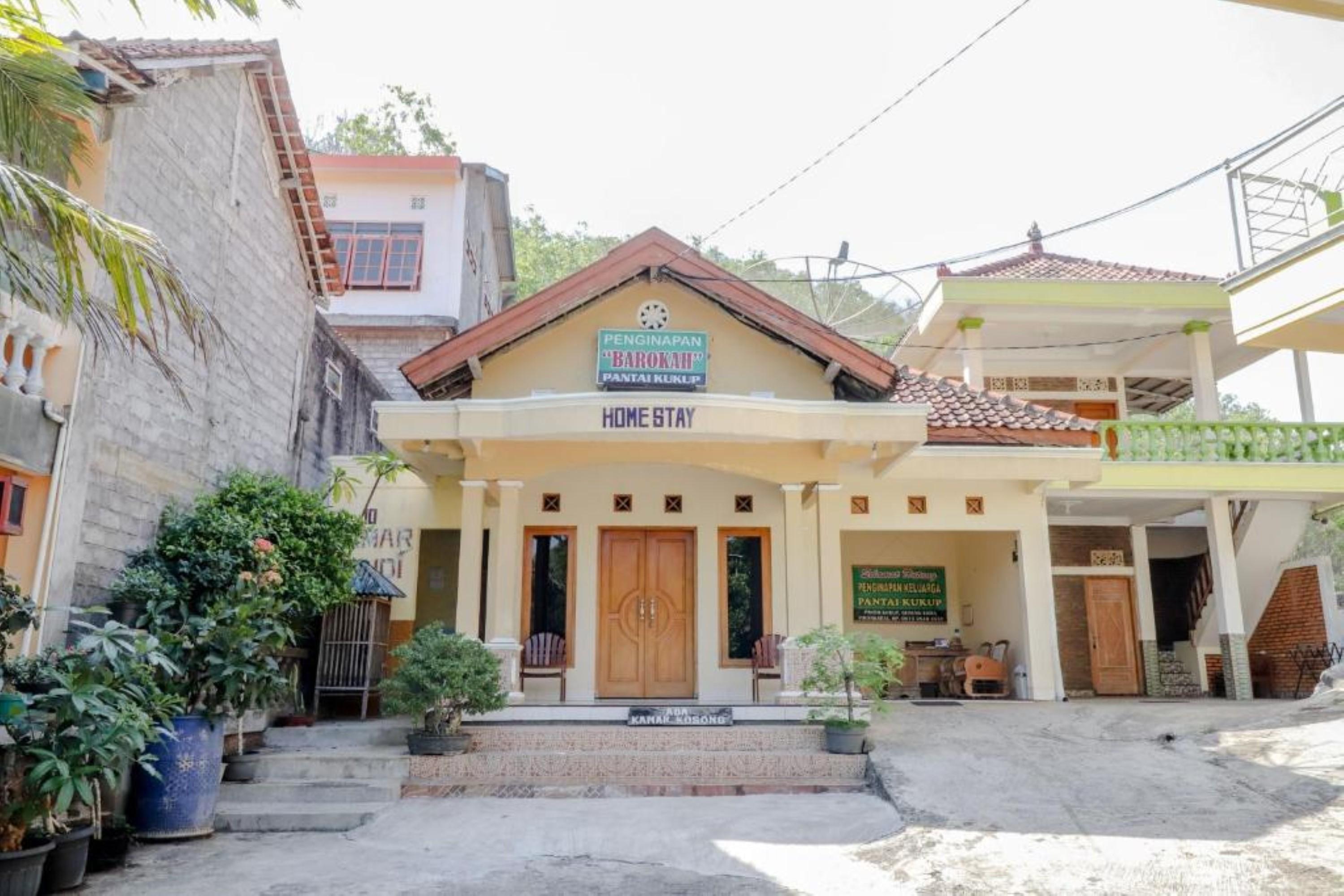 Penginapan Barokah Kemadang Exterior photo